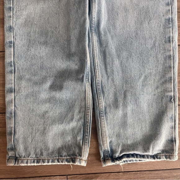 SOLD - Free People We The Free High Waisted Light Wash Barrel Jeans Size 24 - Picture 5 of 9